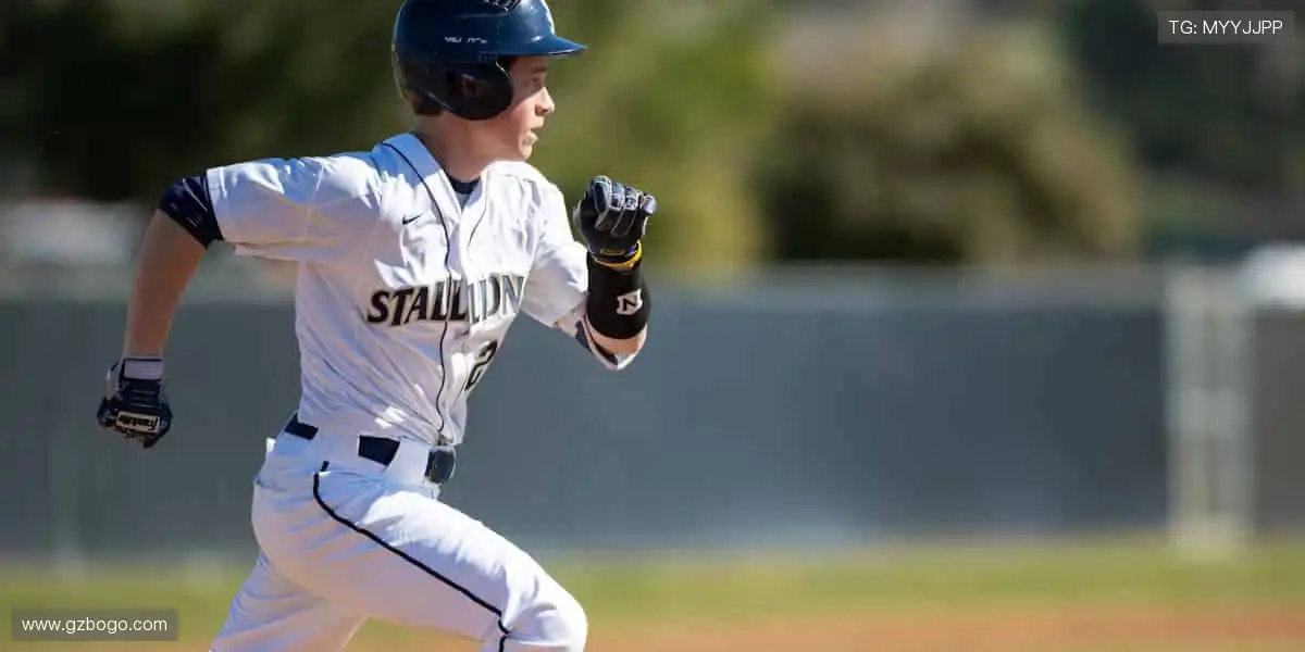 「弹幕互动 + 专家解读,边看边聊才是观赛标配!💬加入直播间,一起嗨翻天!」